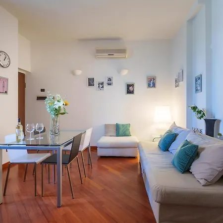 Navigli Savona 106 - Design, Wifi E Netflix Lägenhet